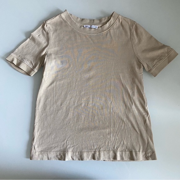 ⭐️3/$20!! Zara Short Sleeved T Shirt in Beige - Picture 1 of 3